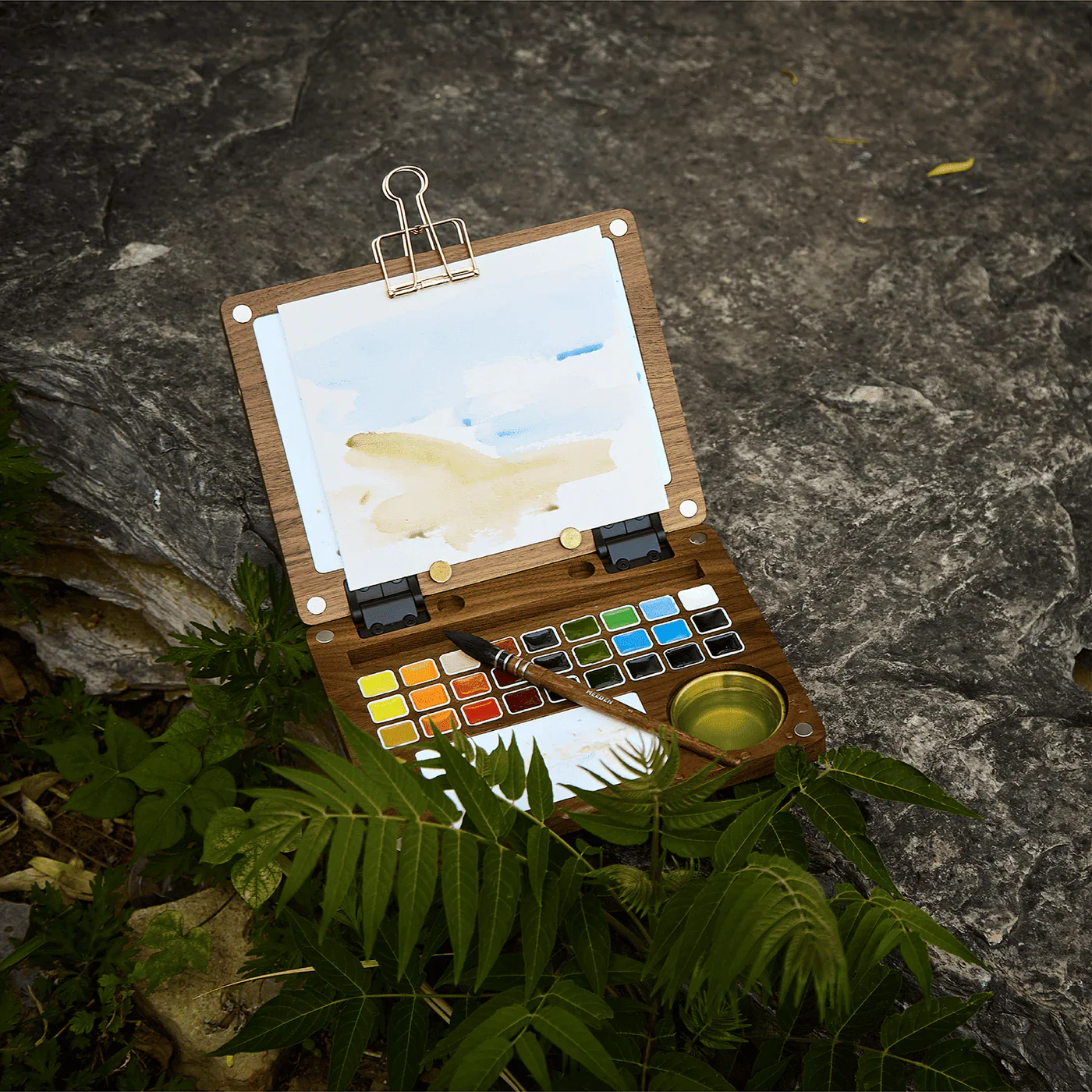 MEEDEN Premium Artist-Grade Watercolor Set - Luxury 27 Color Collection with Black Walnut Case - Image 8